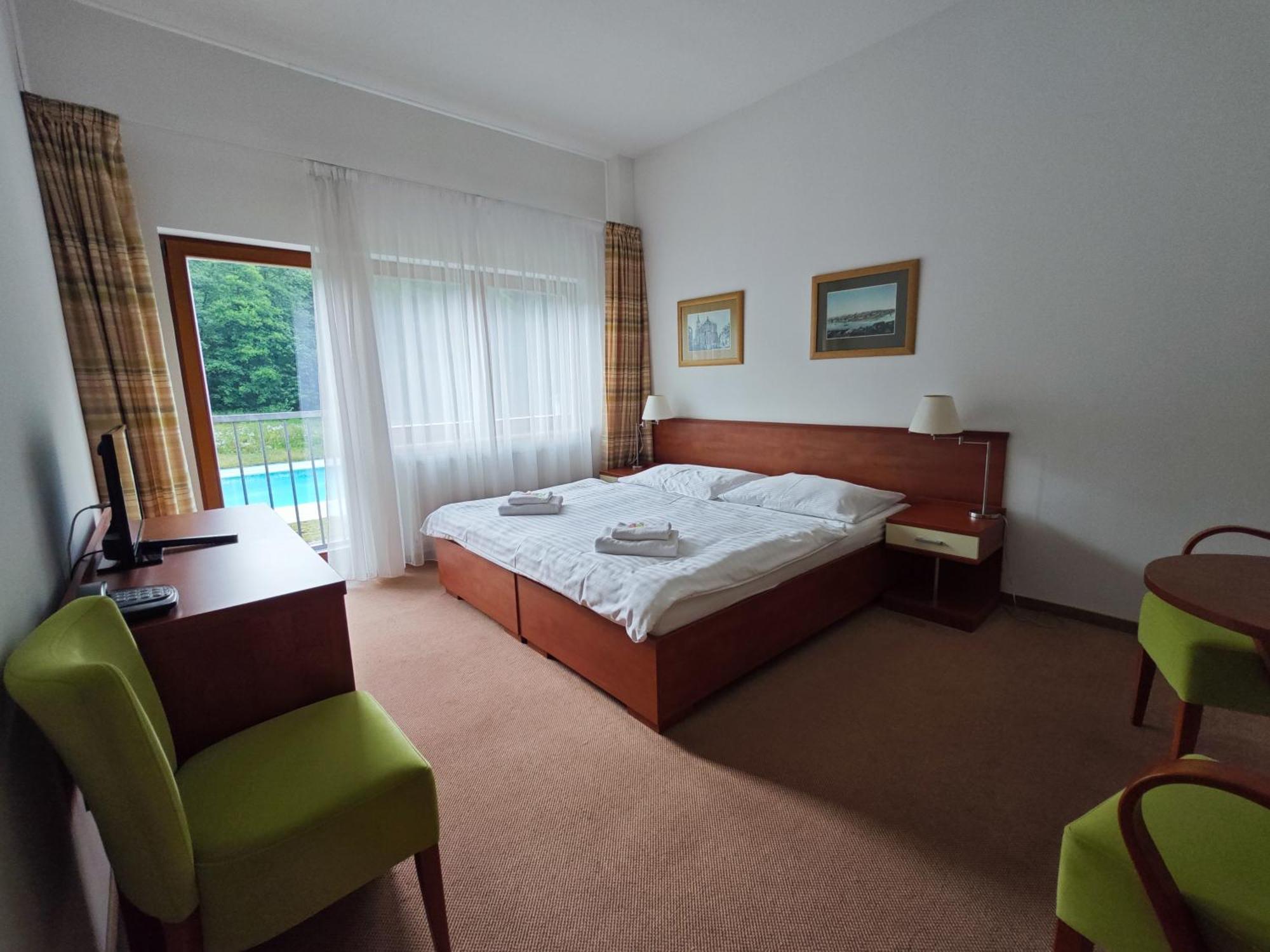 Rezort Bazant Karlovy Vary Exterior foto