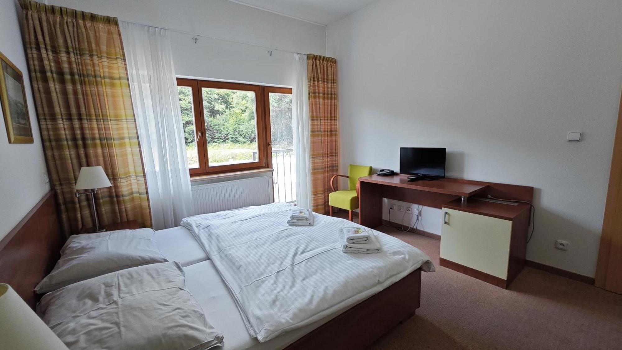 Rezort Bazant Karlovy Vary Exterior foto
