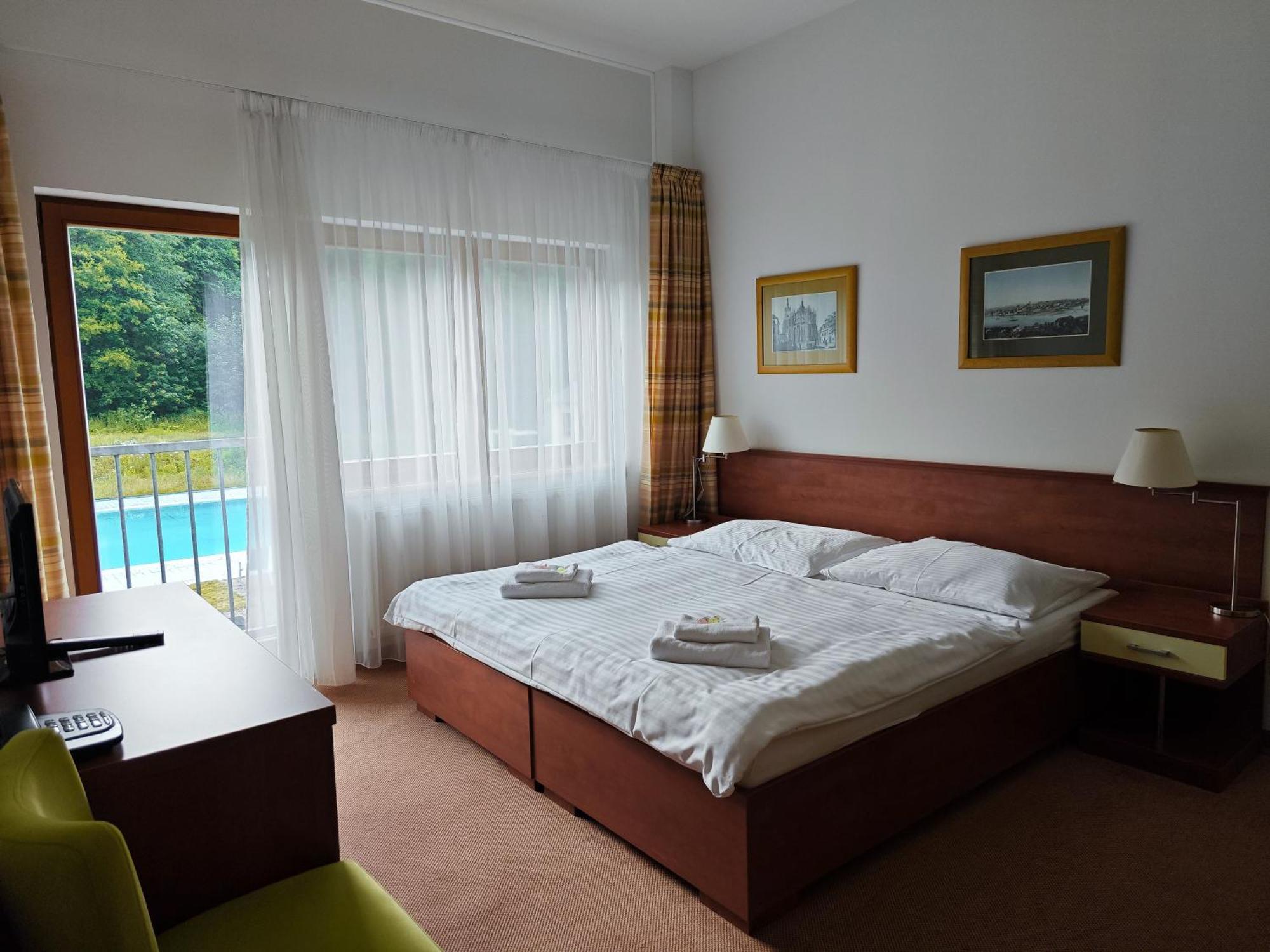 Rezort Bazant Karlovy Vary Exterior foto